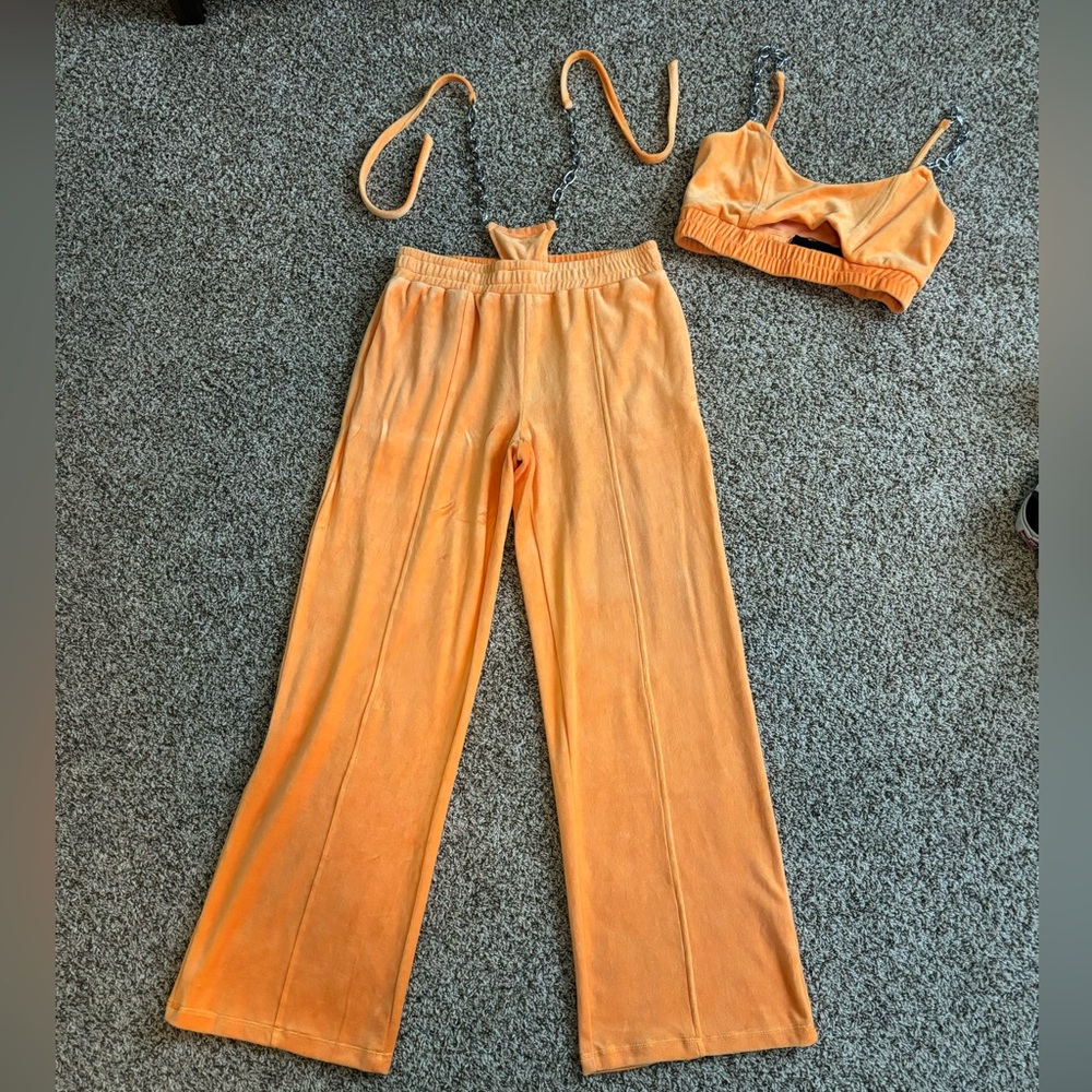 Woman’s 2 pc set